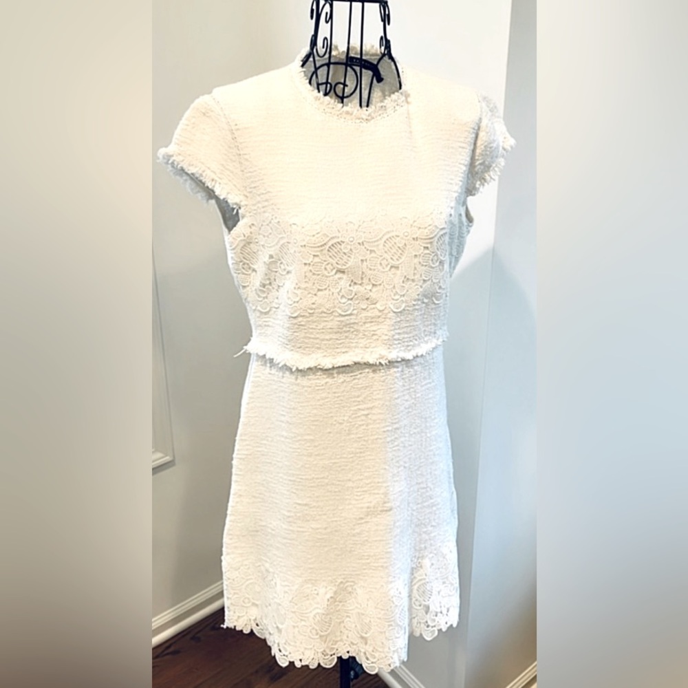 White Zara dress with embroidery